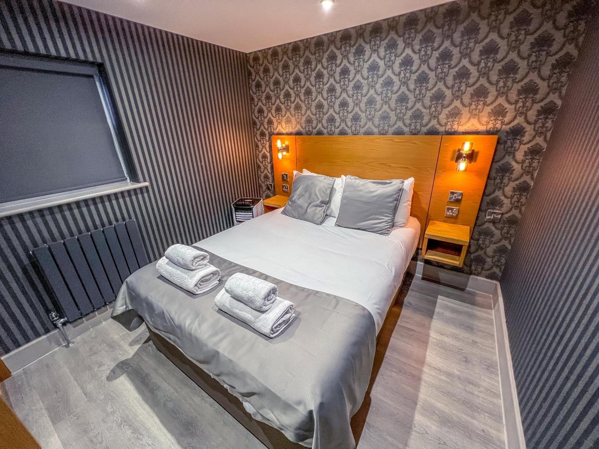 Quayside Hotel & Bar Бостон Экстерьер фото