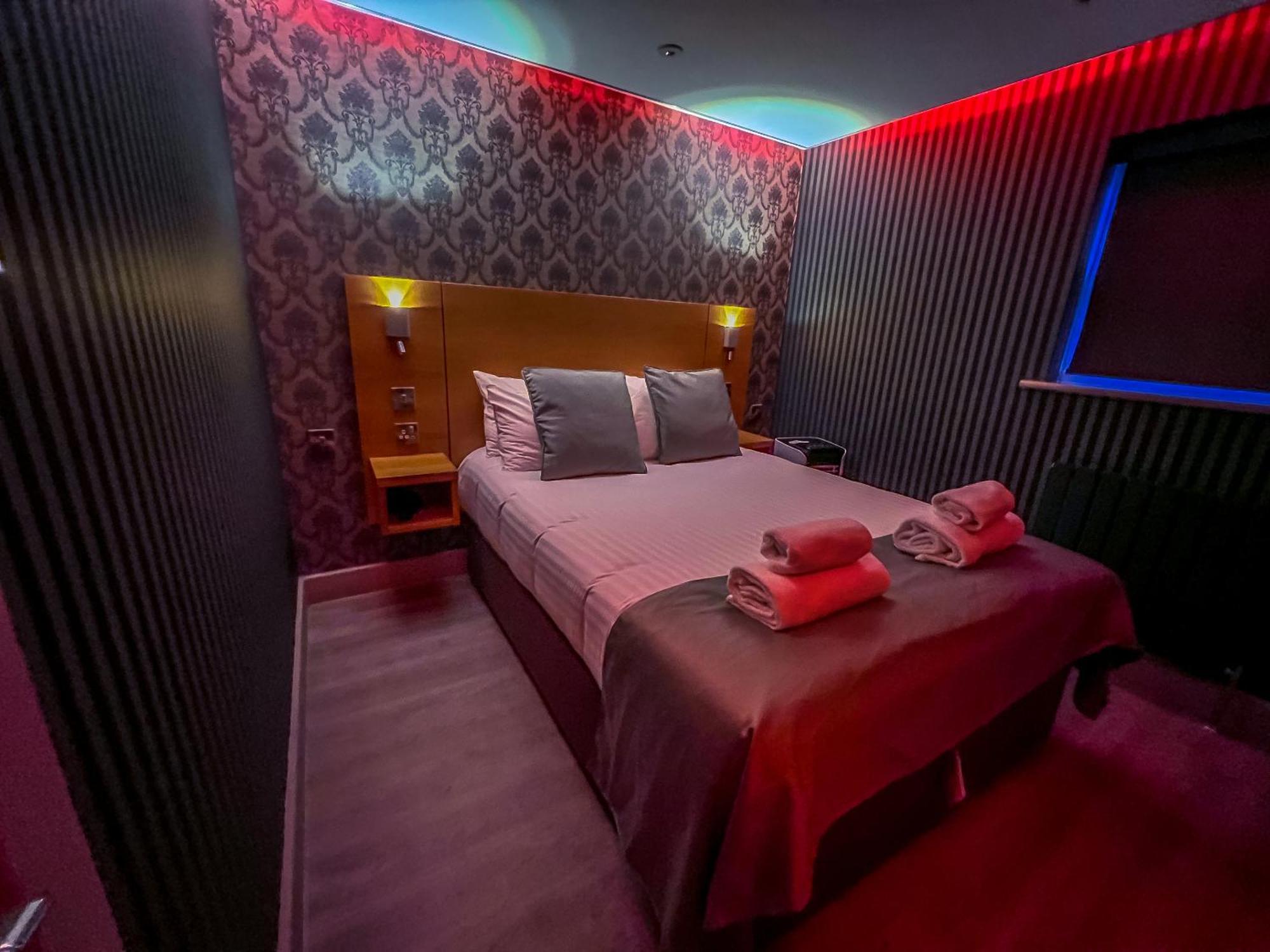 Quayside Hotel & Bar Бостон Экстерьер фото