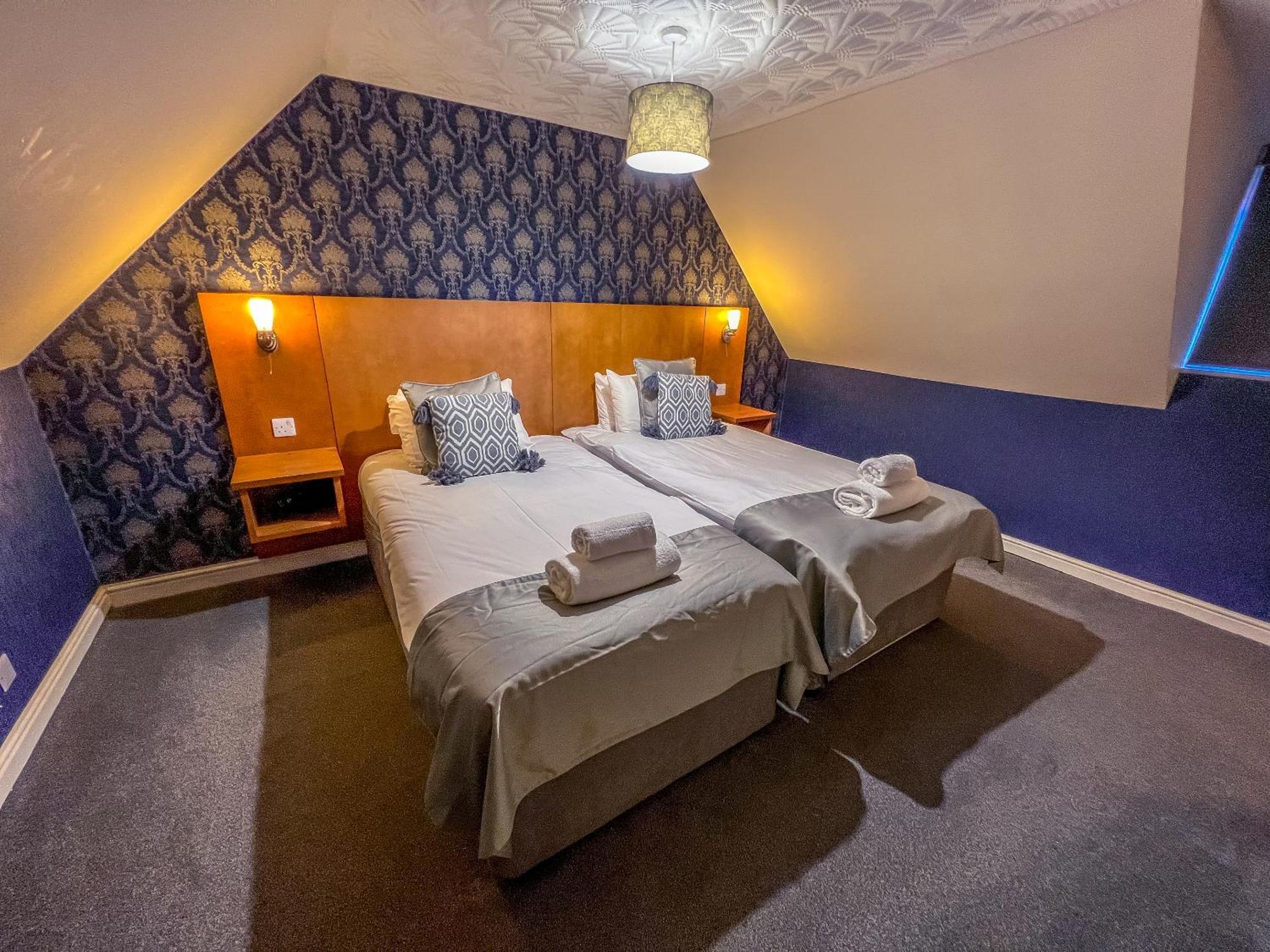 Quayside Hotel & Bar Бостон Экстерьер фото